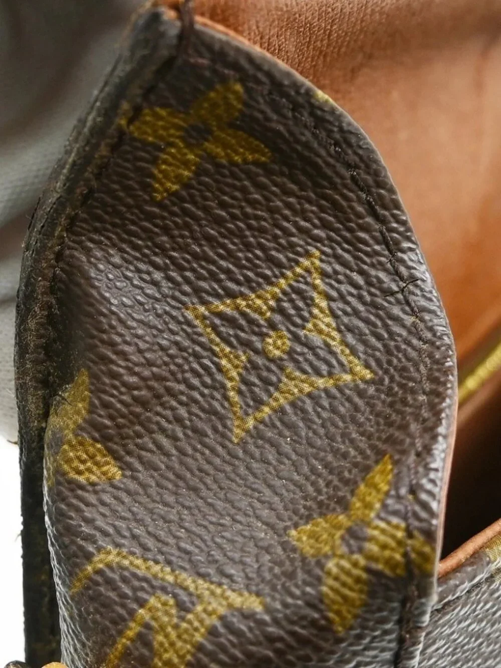 LOUIS VUITTON SAINT CLOUD GM SHOULDER BAG MONOGRAM